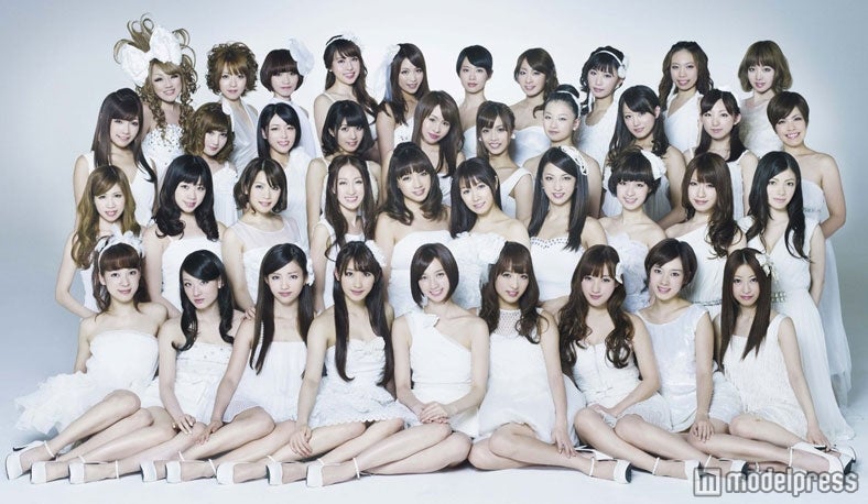 SDN48、ミニドレスで美脚魅せ　最初で最後のアルバム詳細発表