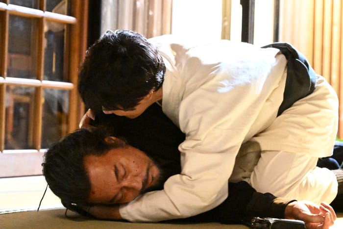 役所広司、堺雅人「VIVANT」最終話より(C)TBS
