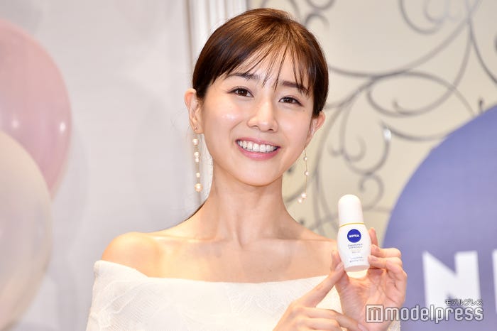 (C)モデルプレス