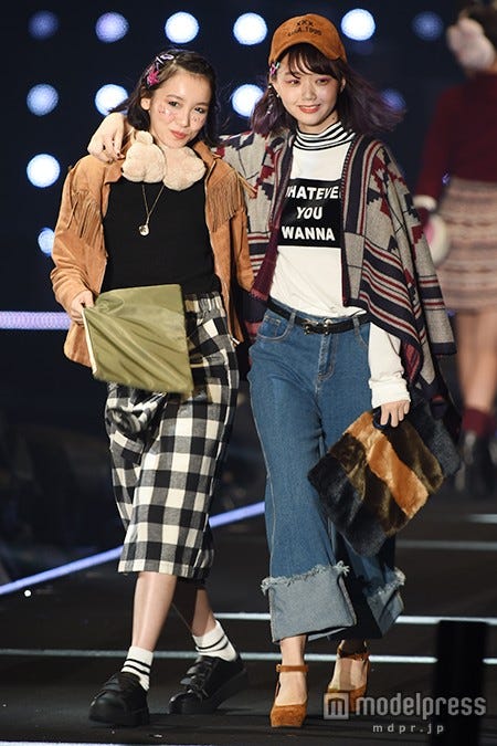 飯豊まりえ、江野沢愛美