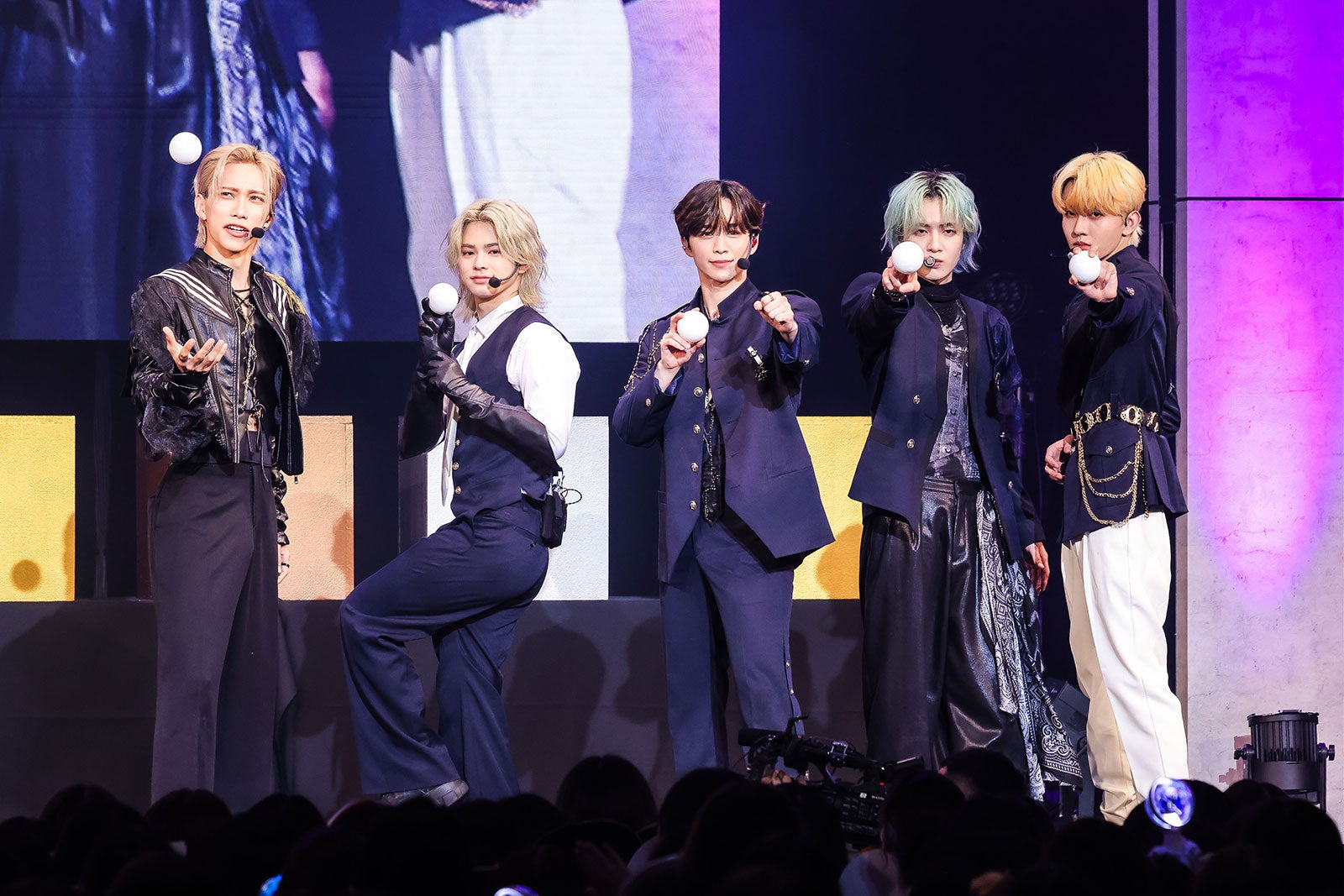 池崎理人、松田迅、後藤威尊、佐野雄大、田島将吾（C）LAPONE Entertainment