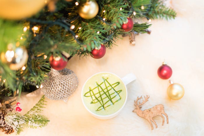 抹茶ホワイト ラテ(ホット)/画像提供:スターバックス コーヒー ジャパン