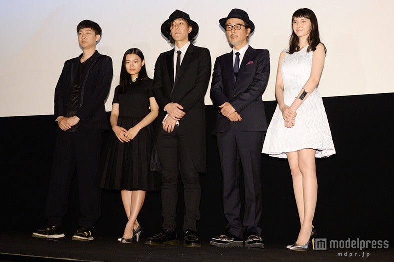 舞台挨拶の様子