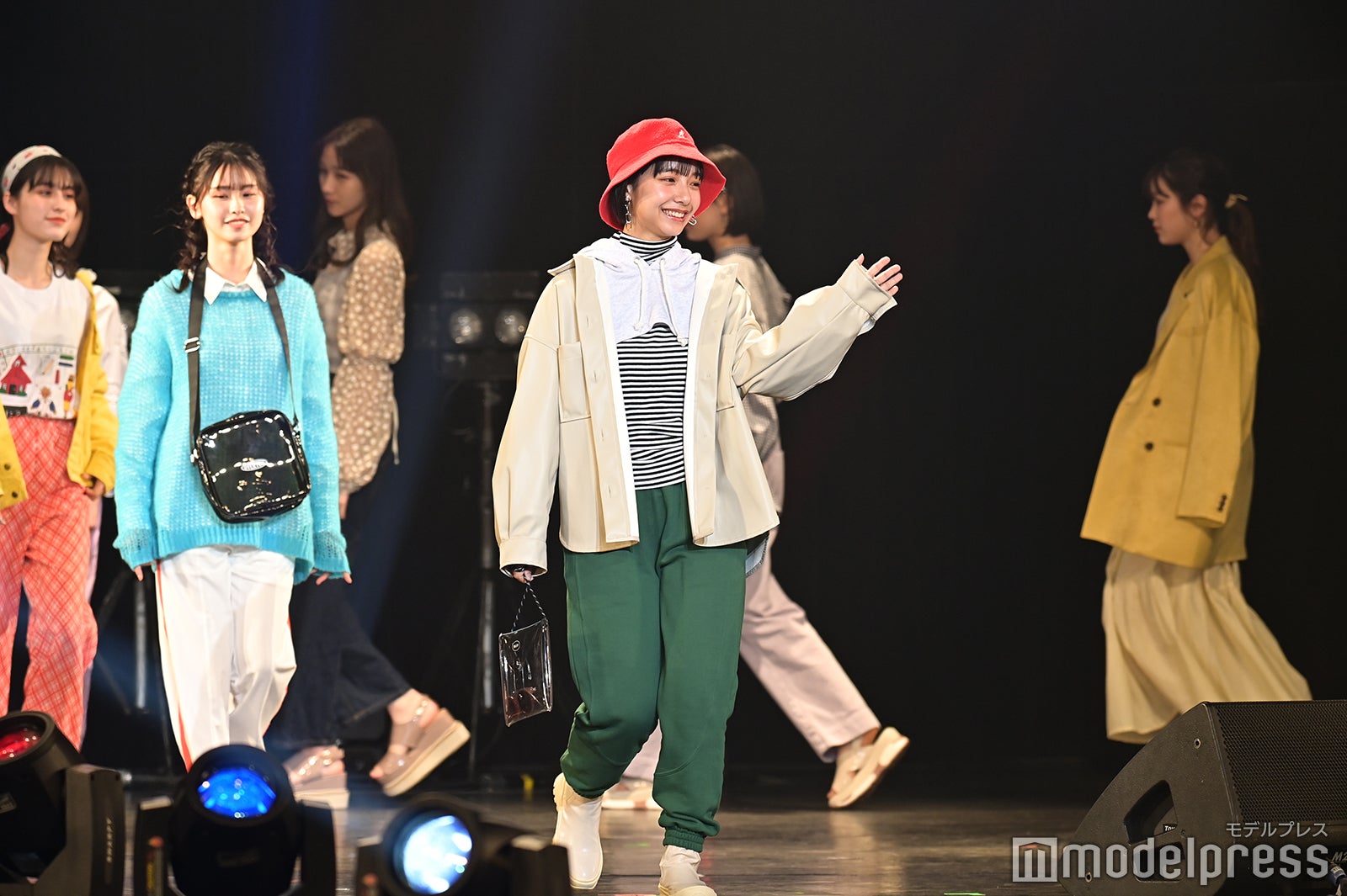 （C）モデルプレス