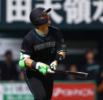 日本ハムが3戦で早くも7発目 清宮幸太郎の2号ソロで1点差に迫る