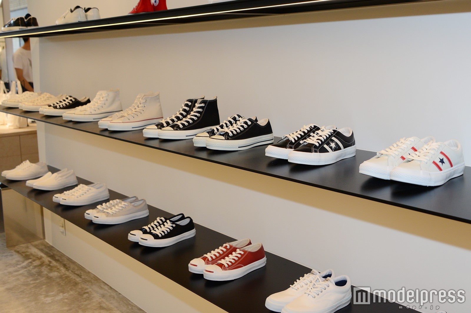シューズも豊富なラインナップ（C）モデルプレス
