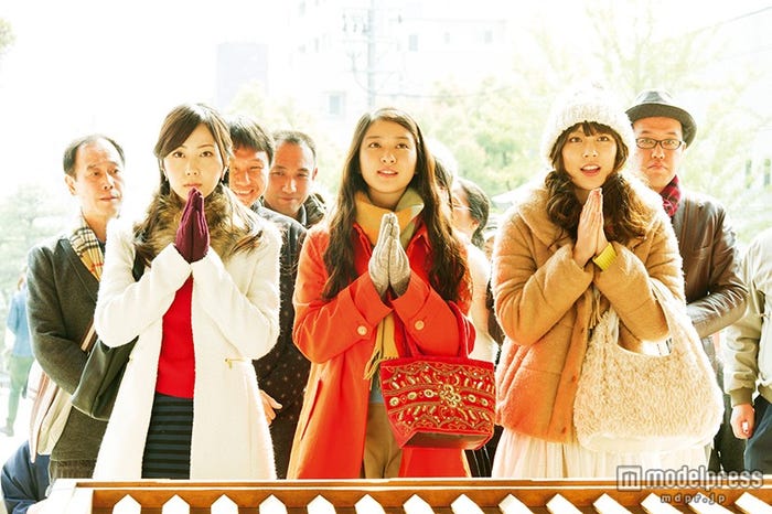 木南晴夏、武井咲、水沢エレナ(C)2014「クローバー」製作委員会(C)稚野鳥子/集英社