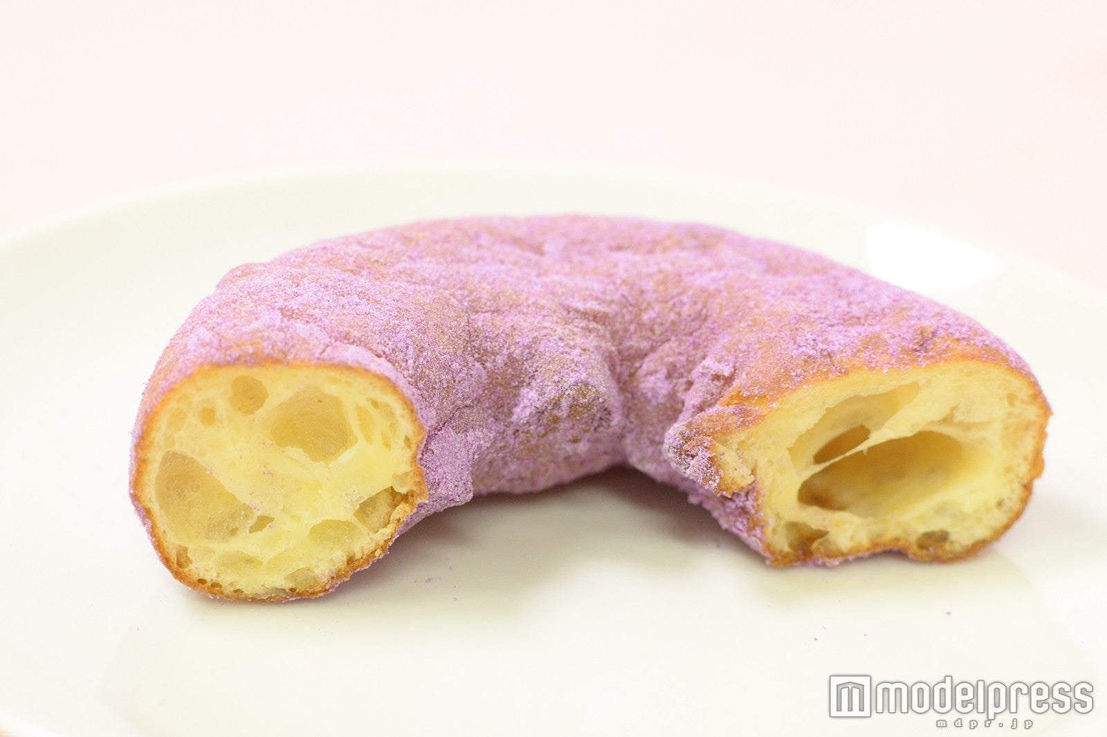 気泡が大きくモチモチ食感（C）モデルプレス