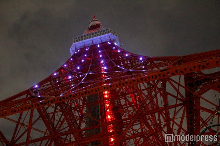 東京タワー お月見ライトアップ で年に一度の幻想的な輝き 女子旅プレス 東京タワー お月見ライトアップ で年に一度の幻想的な輝き 女子旅プレス