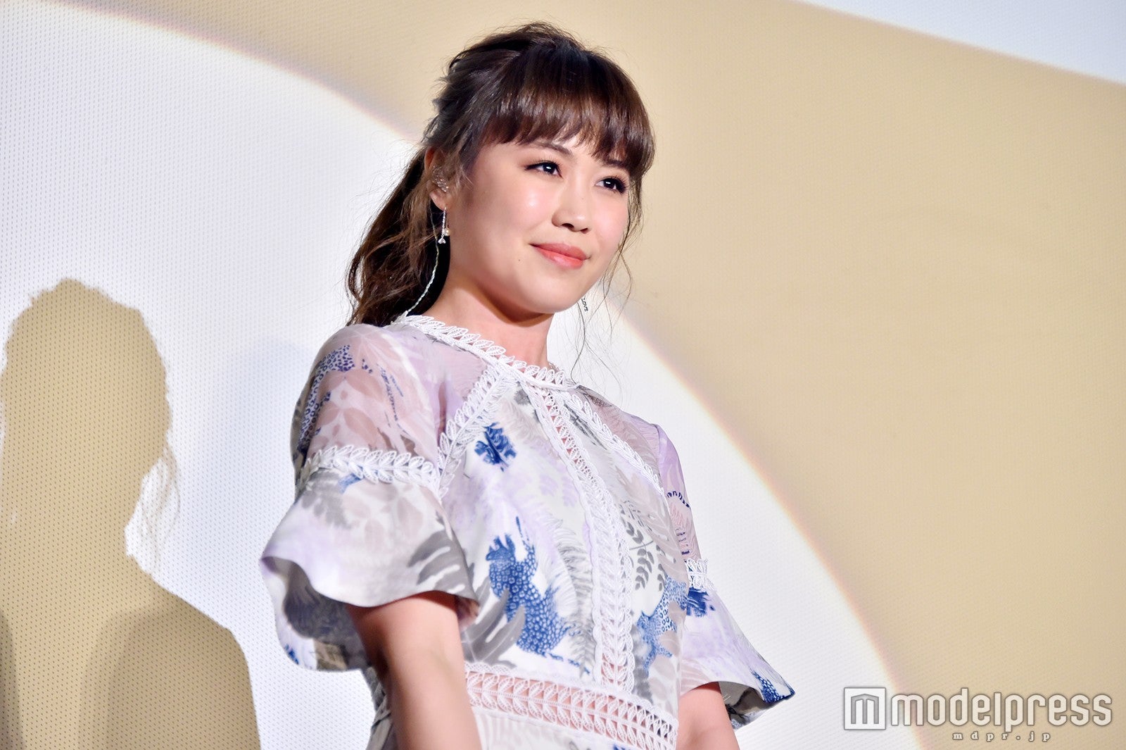鷲尾伶菜（C）モデルプレス