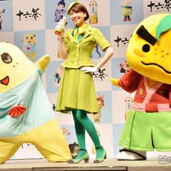 ご当地キャラクターとともにキュートなダンス披露した新垣結衣