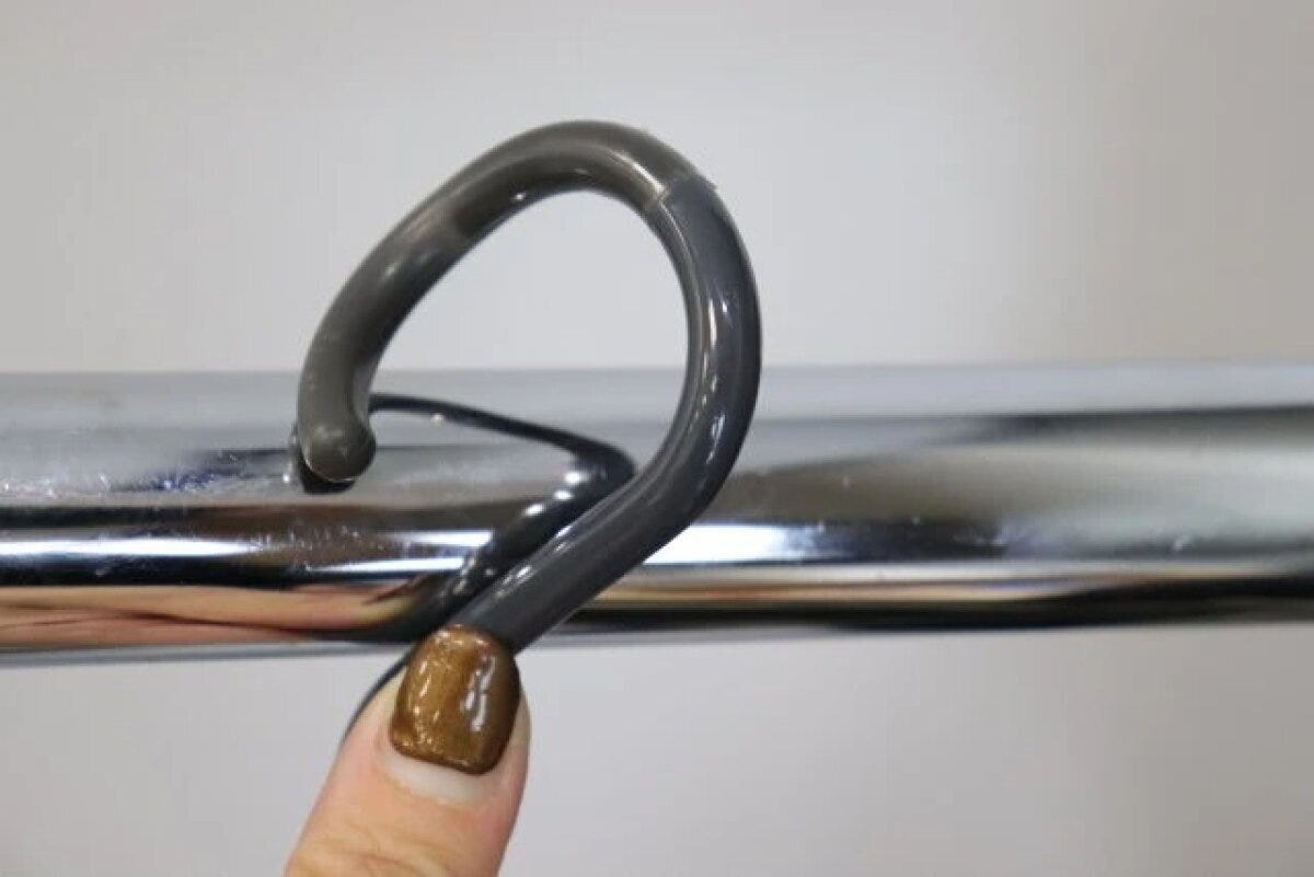 ダイソー 外れにくいS字フック(9cm、2本、グレー) ダイソー 外れにくいS字フック(9cm、2本、グレー)