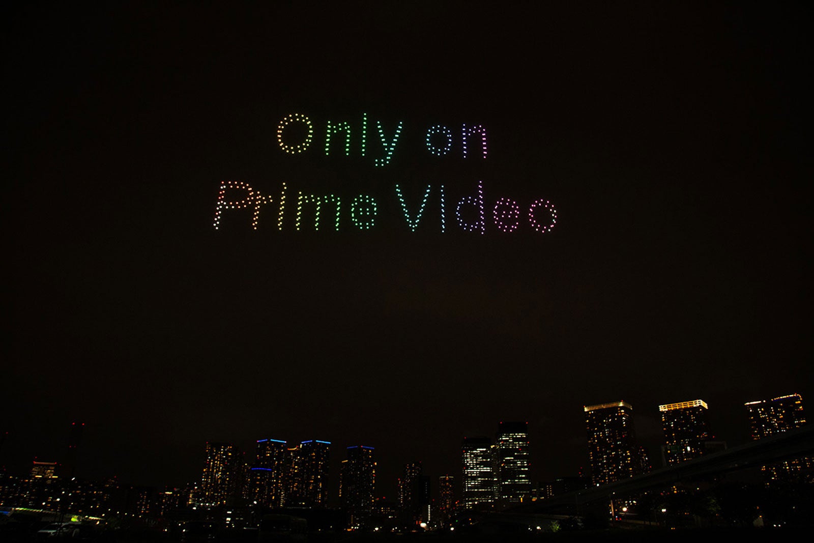 ドローンショーの様子（提供写真）