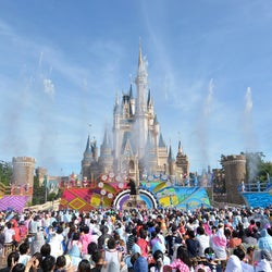 ディズニー 夏イベント がパワーアップ 新ミュージカルショーも開始 モデルプレス