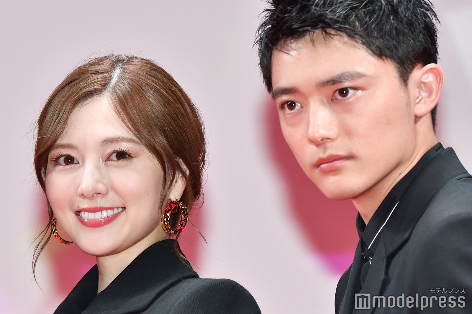 白石麻衣、櫻井海音 （C）モデルプレス