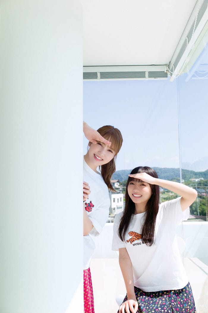 加藤史帆、齊藤京子(画像提供:講談社)