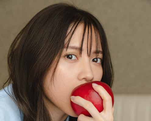 桃月なしこ、部屋着姿で美バストチラリ 1stフォトスタイルブック決定で自宅も初公開