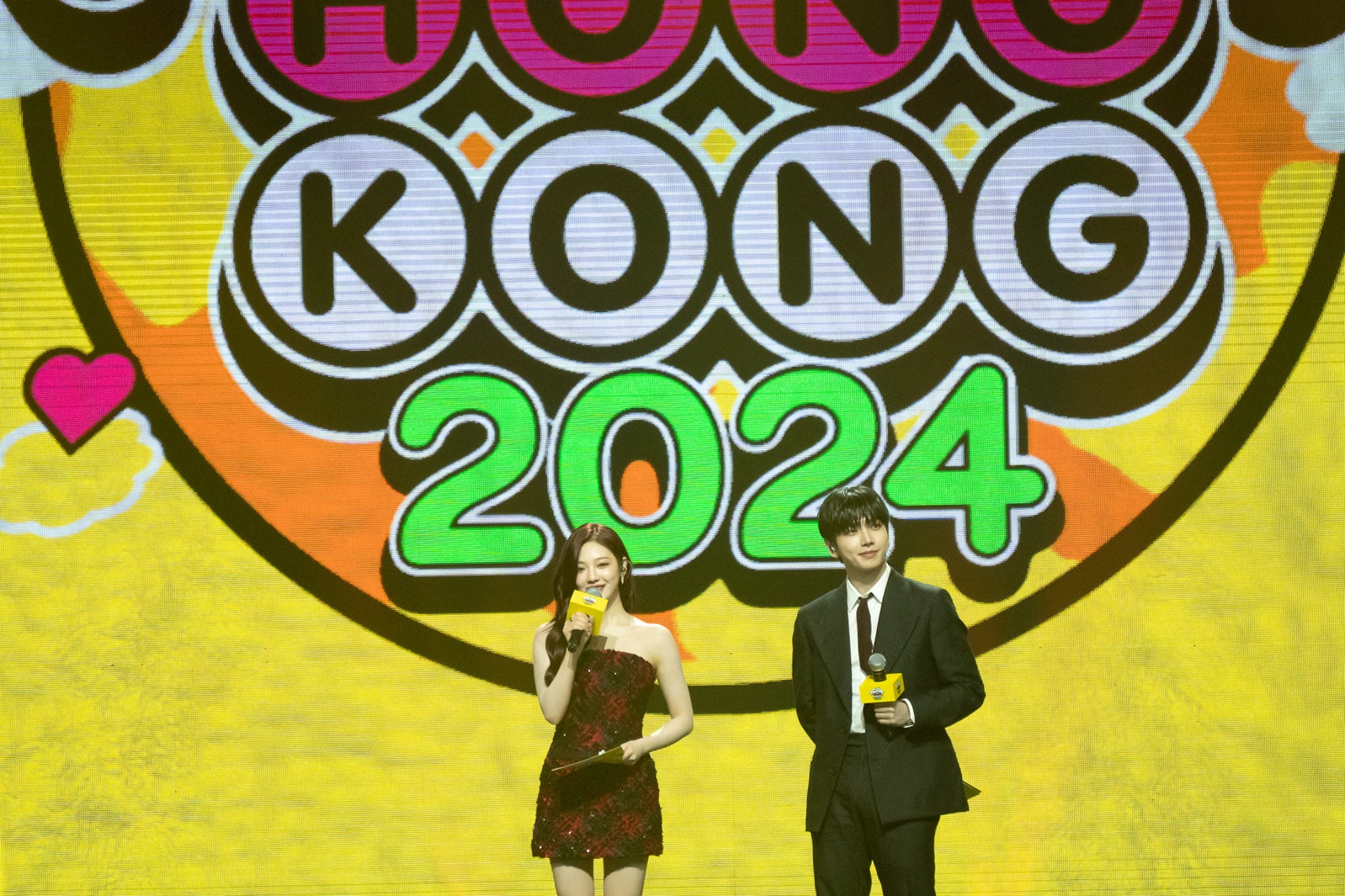 MCのニンニン、ジェヒョン「KCON HONG KONG 2024」（C） CJ ENM Co., Ltd, All Rights Reserved