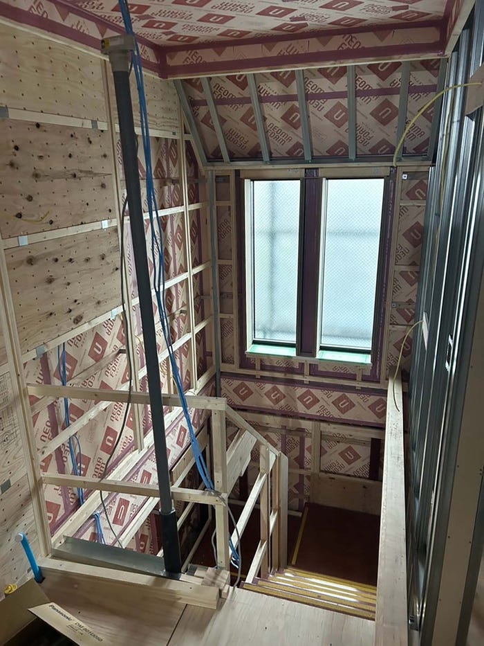 尾形あいさんオフィシャルブログより