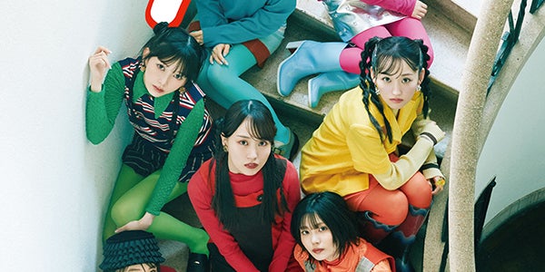 乃木坂46「Zipper」初登場7人が表紙・22ページの特集 にじさんじ4人組