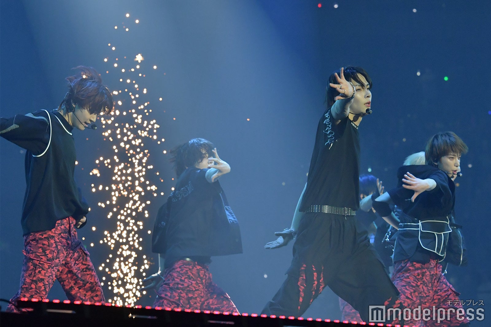 「BEAT AX」&TEAM（C）モデルプレス