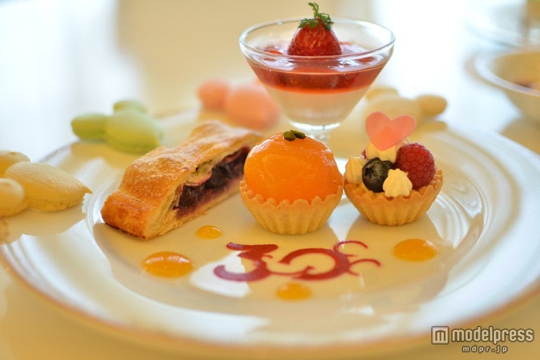 「シャーウッドガーデン・レストラン」スペシャルメニュー／東京ディズニーランドホテル