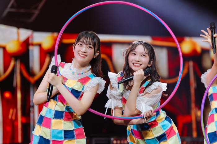 平尾帆夏、藤嶌果歩「日向坂46四期生ライブ」撮影:上山陽介