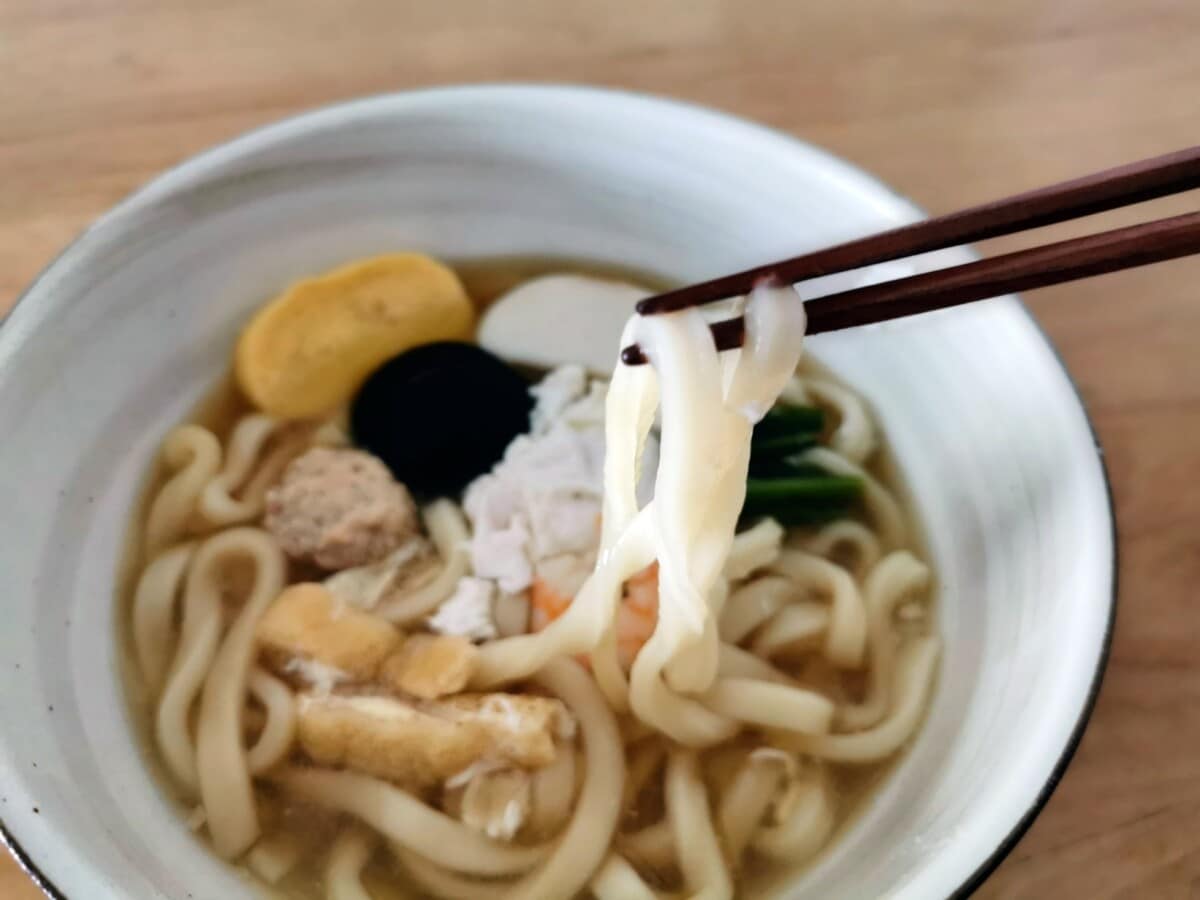 カツオや昆布の旨味がきいたつゆもおいしい