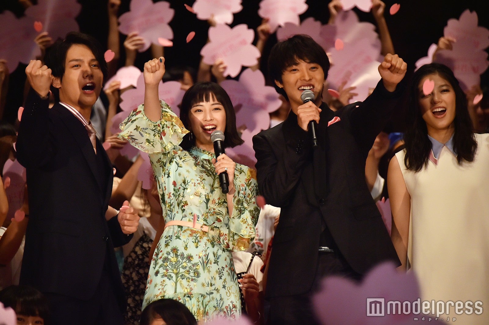 中川大志、広瀬すず、山崎賢人、石井杏奈（C）モデルプレス