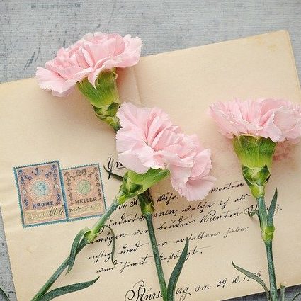 例文 寿退社する人へ贈るメッセージ集 お世話になったあの人に祝福の言葉を贈ろう モデルプレス