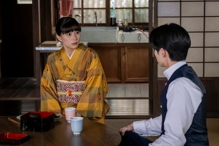 芳根京子、本田響矢「波うららかに、めおと日和」(C)フジテレビ