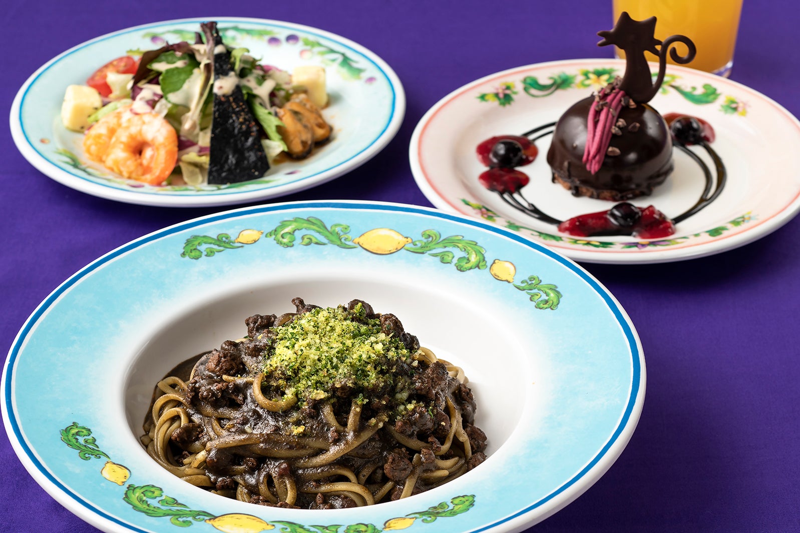 「カフェ・ポルトフィーノ」スペシャルセット（1880円）（C）Disney