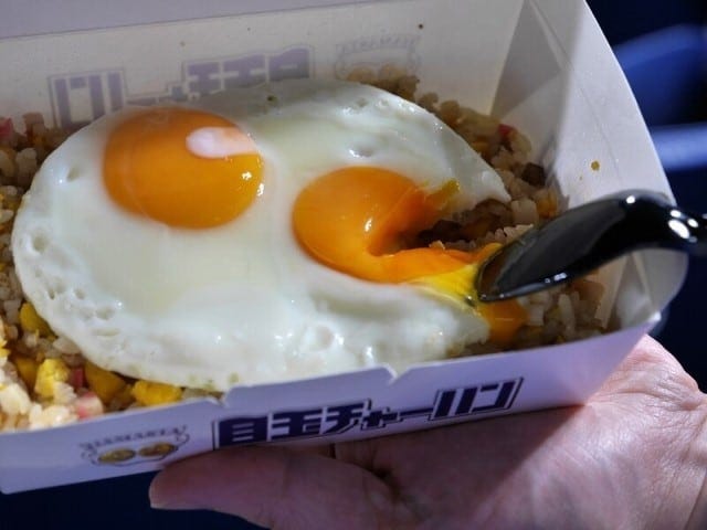 「目玉チャーハン(950円)」はハマスタの球場グルメでイチオシ!(2020年10月2日撮影)