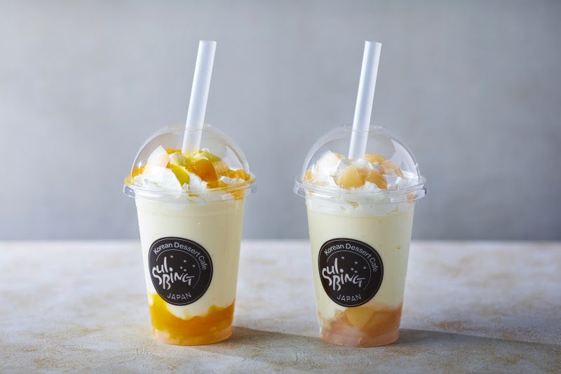 「ピーチヨーグルトシェイク」、「マンゴーヨーグルトシェイク」（各600円：税込）／画像提供：ソルビン