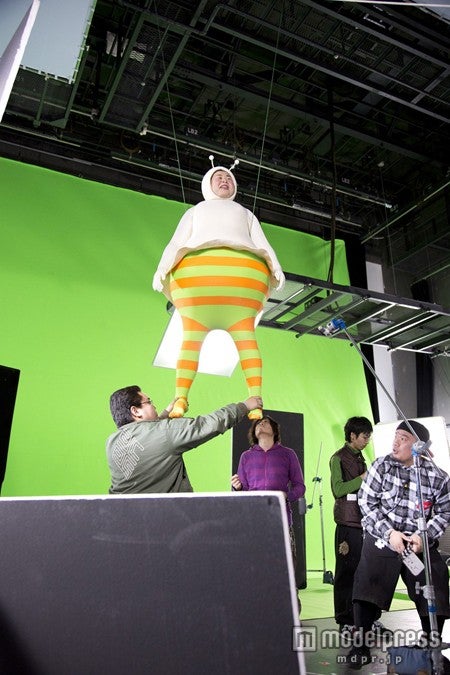 大島美幸／新CM「コバラ空耳」篇メイキングカットより