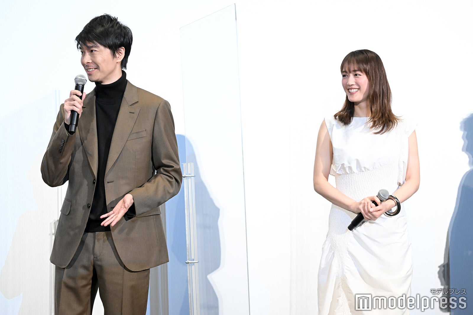 長谷川博己、綾瀬はるか （C）モデルプレス