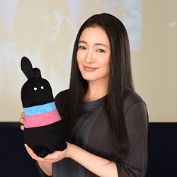 仲間由紀恵 初めての経験 ジュラシック ワールド 新吹き替え版で声優に モデルプレス