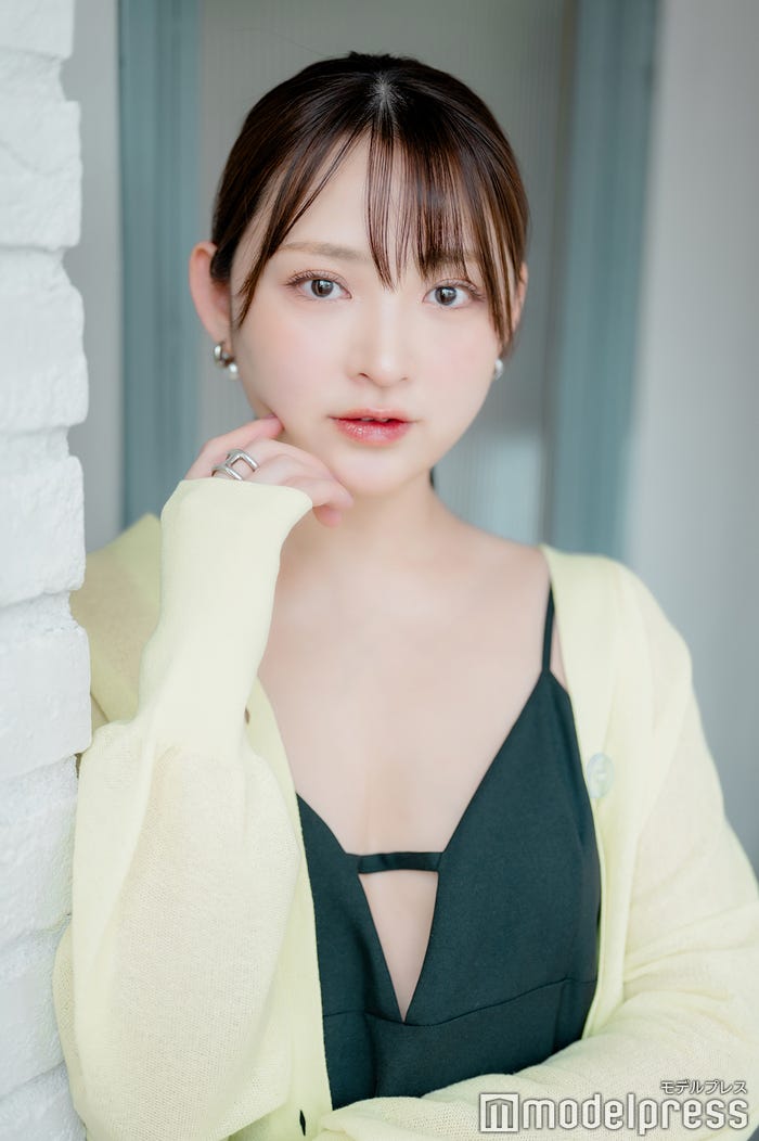 鈴木咲(C)モデルプレス