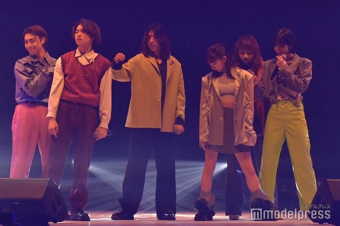 BiTE A SHOCK(C)モデルプレス