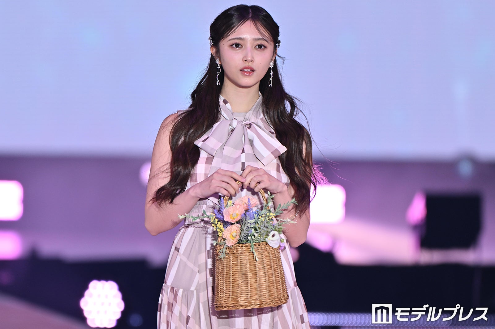 （C）モデルプレス