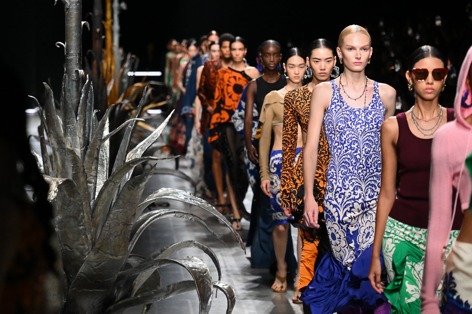 エトロ2025春夏ウィメンズコレクションショー（提供写真）