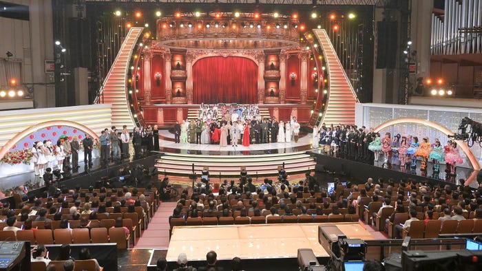 「第76回NHK紅白歌合戦」放送100年紅白スペシャルメドレー(C)NHK