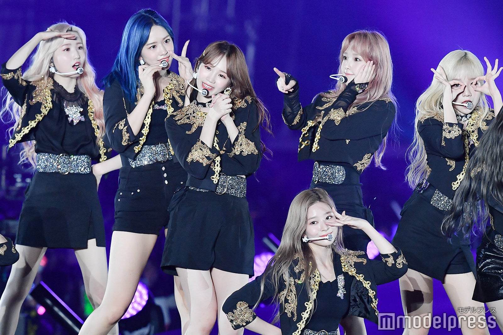 IZ*ONE （C）モデルプレス