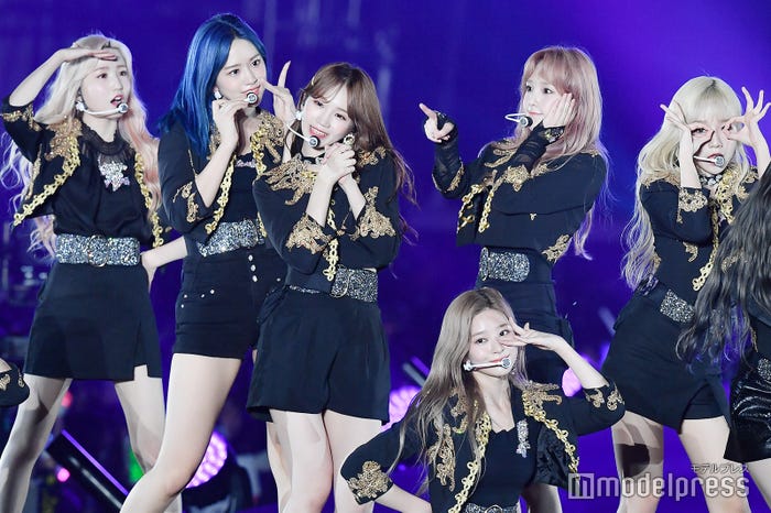 IZ*ONE (C)モデルプレス