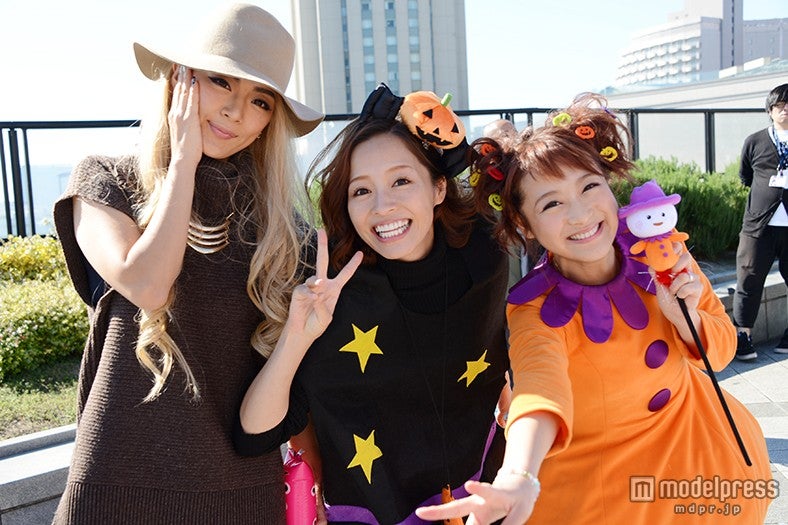小森純＆鈴木奈々＆みかん、日本最大級のハロウィーン「T-SPOOK」2日目も仮装パレード参戦　そっくり過ぎるGENKINGも