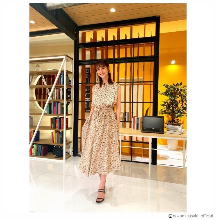 佐々木希、笑顔のインスタ更新 夫・渡部建の不倫報道への謝罪投稿ぶり