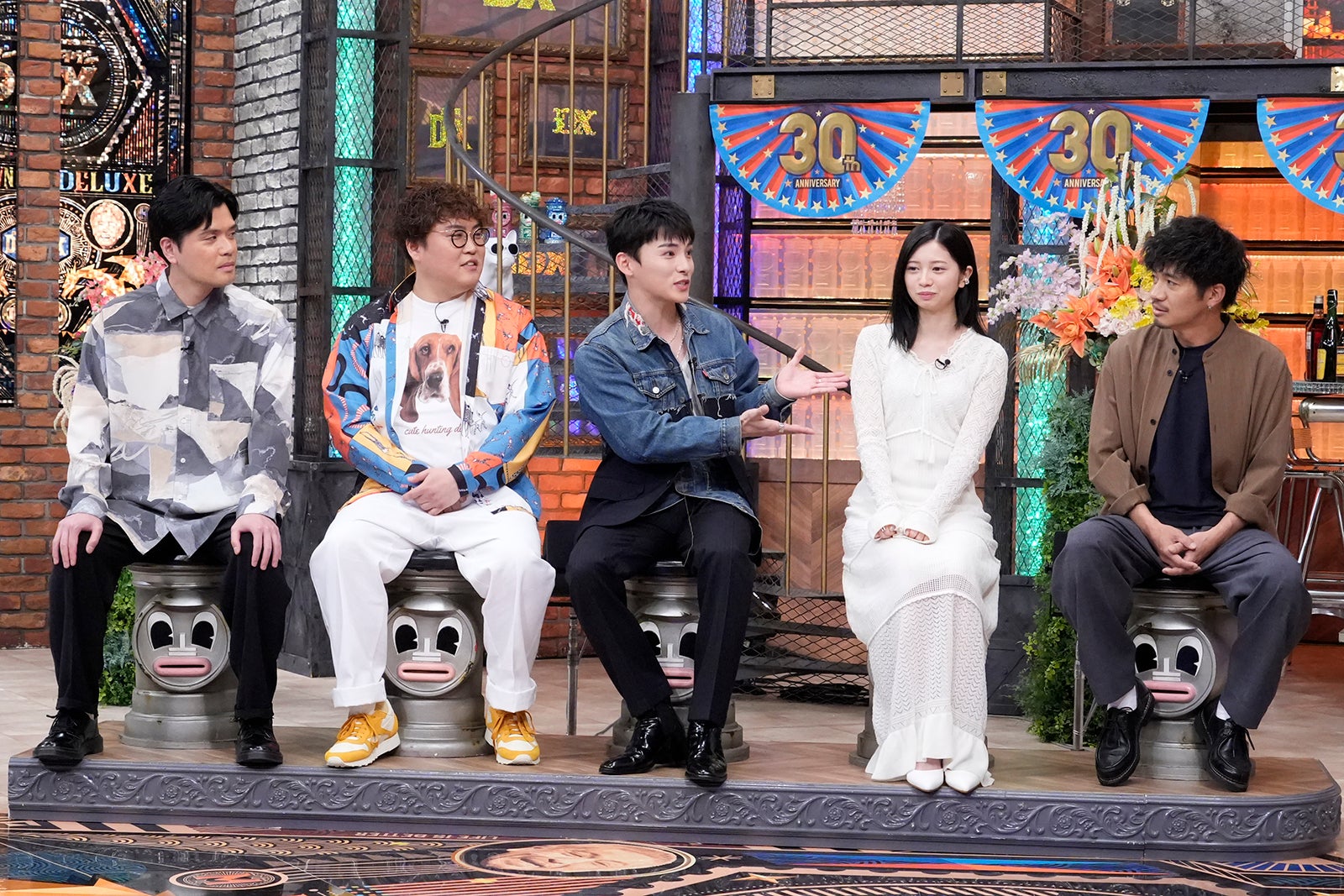 マユリカ（阪本、中谷）、川西拓実、桜田ひより、和田正人（C）読売テレビ