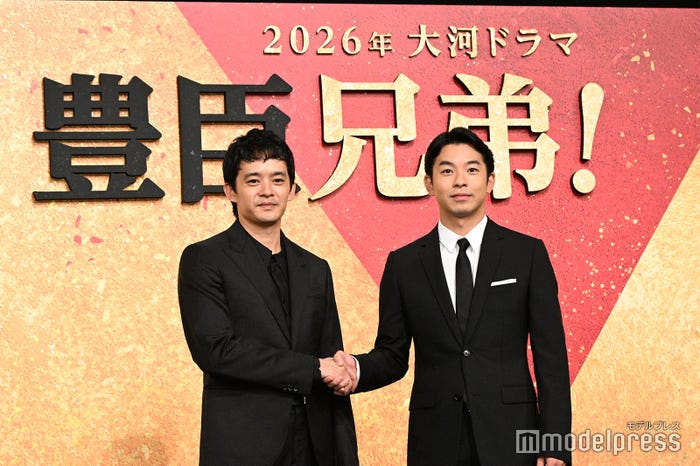 池松壮亮、仲野太賀(C)モデルプレス