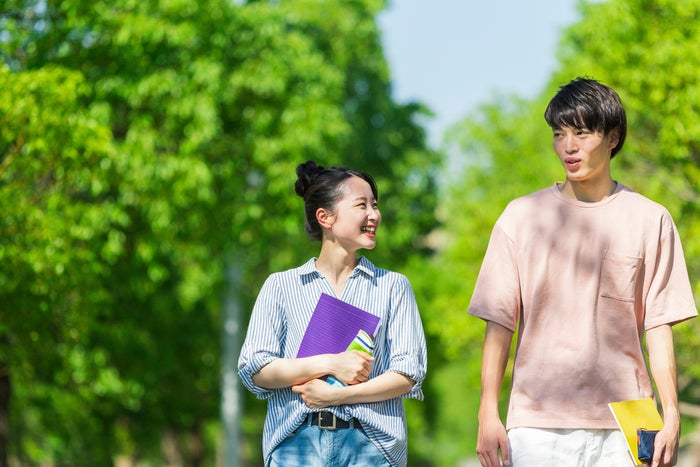 好きの裏返しなんです シャイな男性が 本当に好きな女性 だけに言う決めセリフ モデルプレス