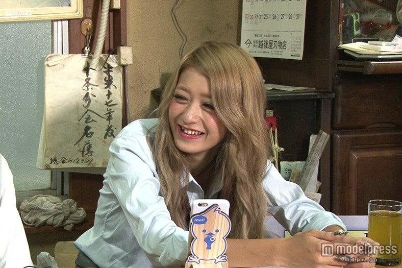 「Popteen」みちょぱ、初々しい挑戦公開　人生の先輩に迫る